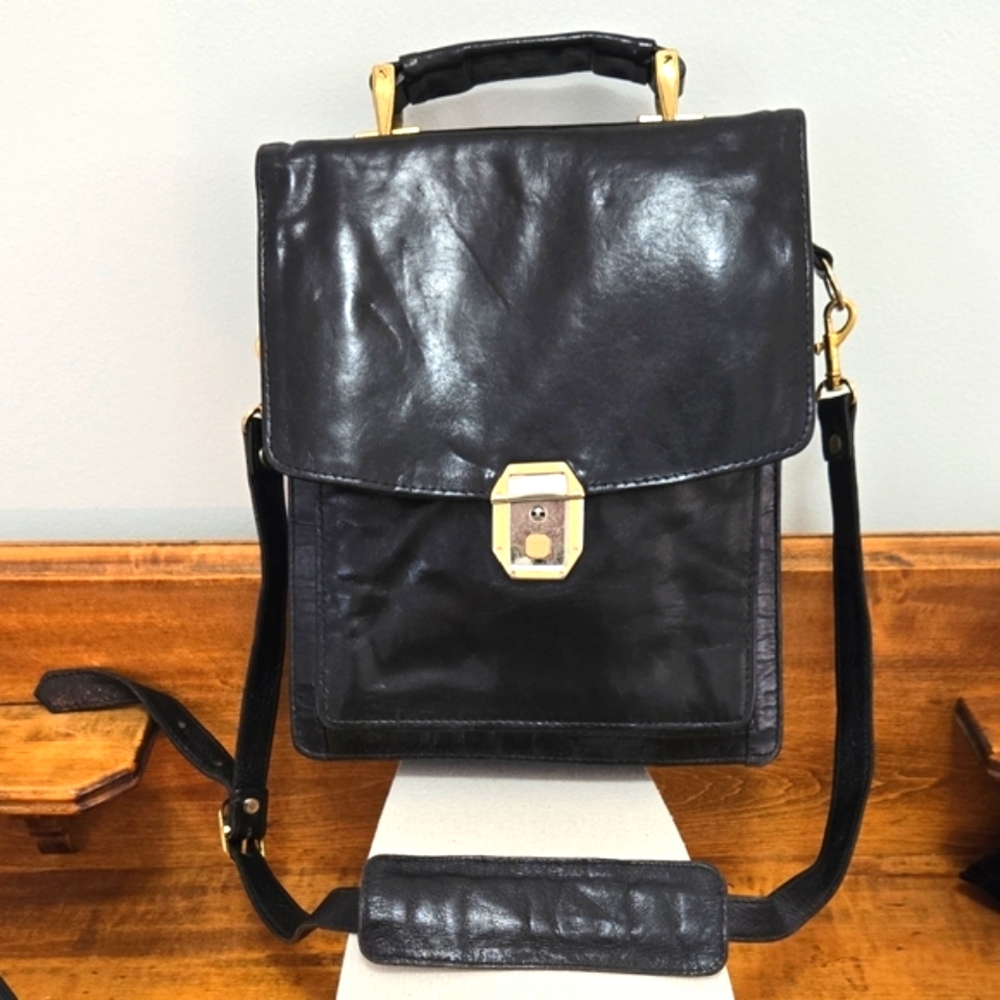 Vintage Amiet Black Leather Messenger Crossbody Bag